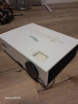 Predám projektor Optoma ES520