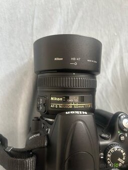 Nikon D5000