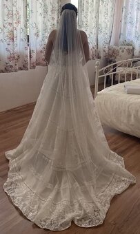 Svadobné šaty s romantickou krajkou