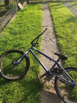 BMX - 1