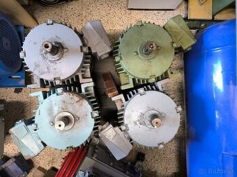 Elektromotor 4kW 900 ot.
