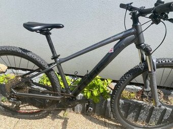 Bicykel cube 2022