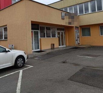 Na prenájom obchodný priestor 61 m2 Banská Bystrica