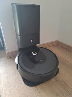 Robotický vysávač iRobot Roomba i7+