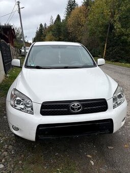 Predám Toyota RAV4