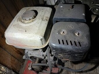 Benzinovy motor 15hp