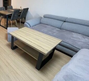 Konferenčný stolík z masívu (dub)