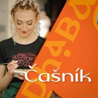 Čašníčka v indickej reštaurácii