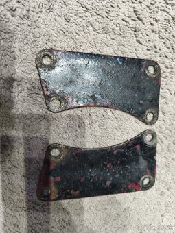 Jawa Panelka predné držiaky motora.