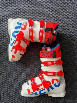 Lyžiarky Rossignol Hero World cup 26,5