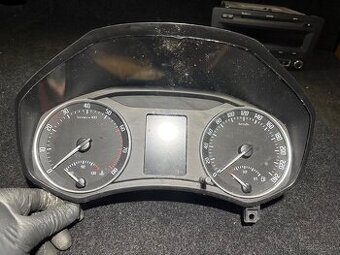 Budíky Octavia 2 pred fl a po fl