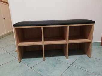 Nová skrinka na topánky RENES