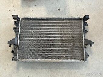 Predám vodný chladič na VW T5 c.d.7H0121253
