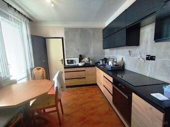 Predám 3 izbový byt v Leviciach, ul. Zd.Nejedlého