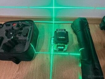 Vysokosvietivý nivelačný laser 16 liniový, s dvomi batériami