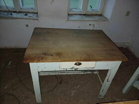 Starozitny stol - 1