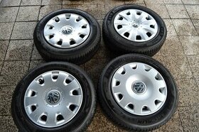 Plechové disky R15 a puklice VW a zimné gumy Michelin