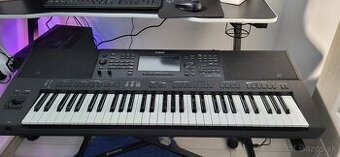 Yamaha psr sx 700