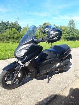 Yamaha X-MAX 250