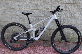 29" CUBE STEREO ONE55 C:62 RACE