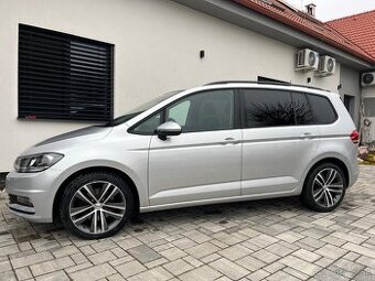 VOLKSWAGEN TOURAN 2021 - NA PREDAJ / NA SPLATKY