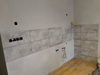 Stavebné a vodoinštalaterske prace.