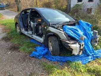 Peugeot 407 1.6hdi celé auto za 50e