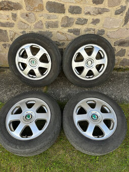 Elektróny Škoda Elegant 5x100 r15 letné pneu 195/65