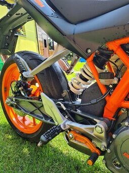 KTM Duke 390