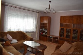 5 izbový rodinný dom v obci Čáry na predaj