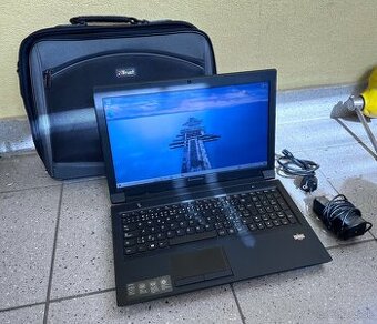 Lenovo B575e / AMD E2-1800 / 4GB RAM / 128GB SSD / 15.6"