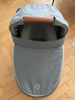 Maxi-Cosi Jade auto-vaničkaMaxi-Cosi FamilyFix3 + základňa