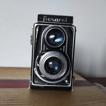 Starý fotoaparát Flexaret next