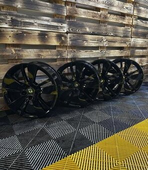 Škoda Superb III - orig. ALU disky 5x112 R18