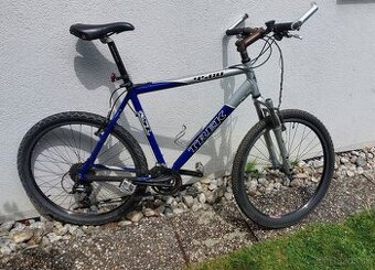 Trek 4500