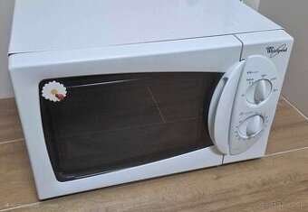 Funkčná mikrovlnka Whirlpool