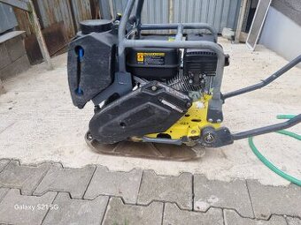 Vibračná doska Bomag BP 12/40