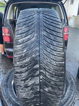 235/50r19 - 1