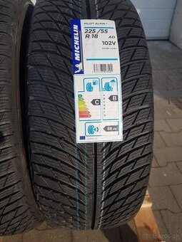 Michelin 225/55 R18 zimne NOVE