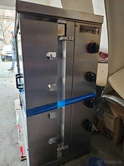 Predám gril na kurčatá  plyn