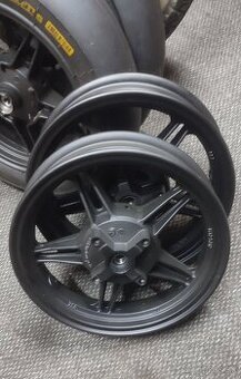 Motardove kolesá pitbike