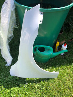 predni blatnik skoda octavia iii 3 12-17 pravy bily