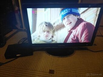 Samsung XL2270HD s DVB/T2 prijimacom Strong SRT 8210