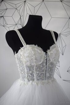 Nové krásne svadobné šaty