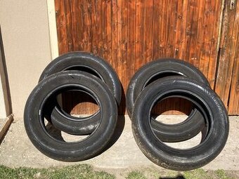 Predám letné pneumatiky Goodyear 215/65 R17