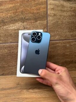 iPhone 15 Pro v top stave