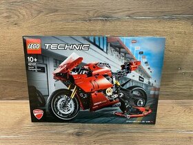 Lego Technic  42107 Ducati Panigale V4 R
