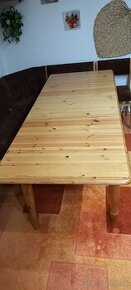 Originál drevený stôl