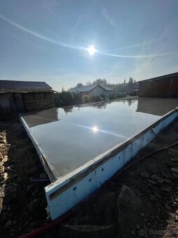 Priemyselné podlahy, metličková úprava betónu