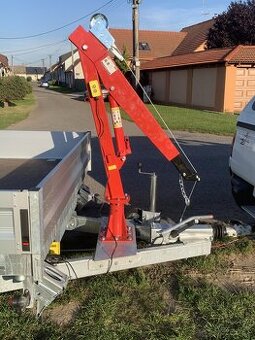 Predám prívesný vozík,trojstranný elektrohyd. sklápač